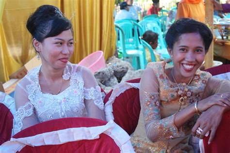 Pulau Selayar, wedding guests | Pulau Selayar, wedding guest… | Flickr