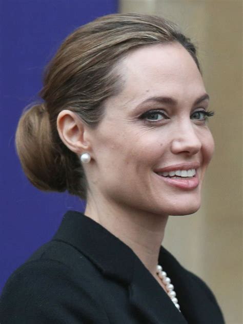 20+ Images Of Angelina Jolie Without Makeup - Trends 2024