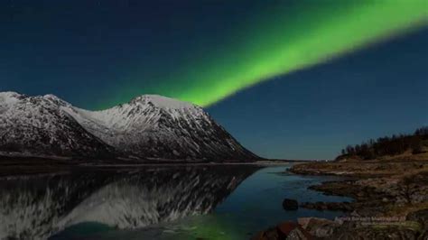 Northern Lights in Lofoten - Aurora Borealis in the Lofoten Islands -Norway - YouTube