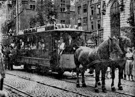 Horse-drawn vehicle - Wikipedia