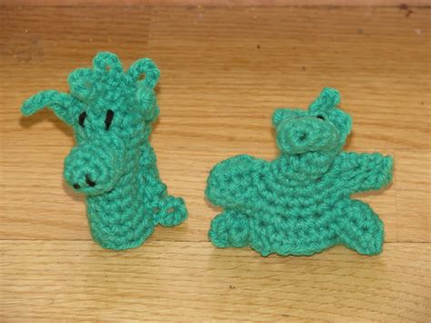 Craft Attic Resources: Dragon Finger Puppets