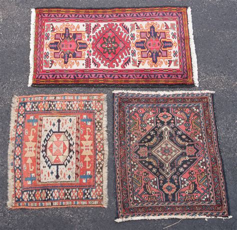 Lot 142B: Three Scatter Rugs – Willis Henry Auctions, Inc.