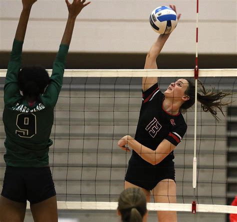 COLLEGE VOLLEYBALL: CVCC sweeps on Sophomore Night, runs win streak to 8 - Hobbs Daily Report ...