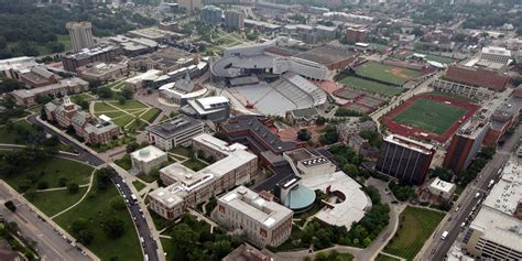 University of Cincinnati building briefly evacuated for bomb threat