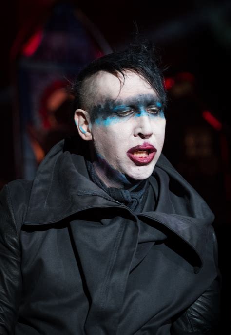 File:Marilyn Manson - Rock am Ring 2015-8729.jpg - Wikimedia Commons