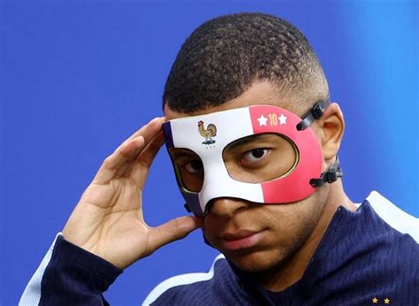 Soccer-Mbappe fit to face Netherlands - wearing a mask – ThePrint ...