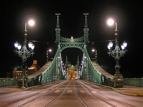 Szabadság (Liberty) bridge at night - front 2 | Romeodesign | Flickr