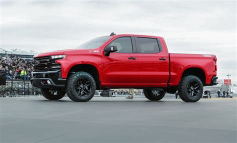 2019 Chevrolet Silverado 1500 Trail Boss takes bowtie brand to new heights