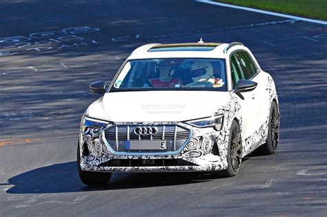 2020 Audi e-tron S Performance Version Spied Testing At the Nurburgring - autoevolution