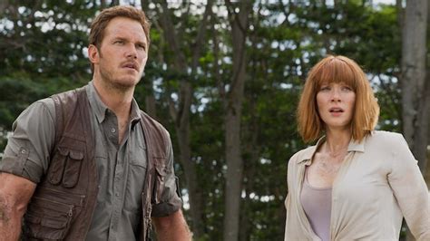 'Jurassic World 3': Original cast may bring sexual tension back to the park