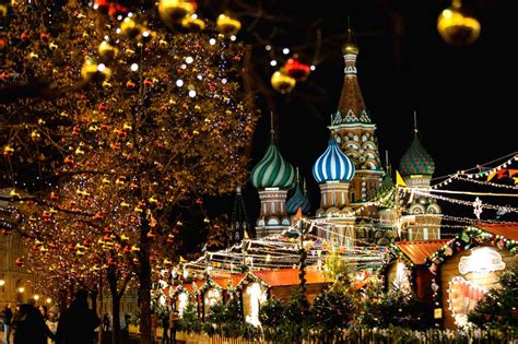 RUSSIA-MOSCOW-NEW YEAR-DECORATIONS