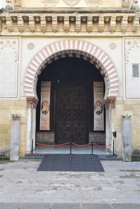 EXTERIOR VIEWS | The Cordoba Mosque-Cathedral