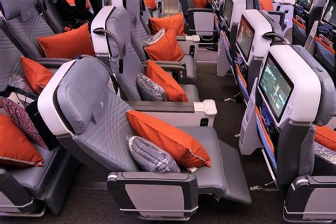 Best and Worst Seats in Premium Economy on Singapore's A350-900ULR