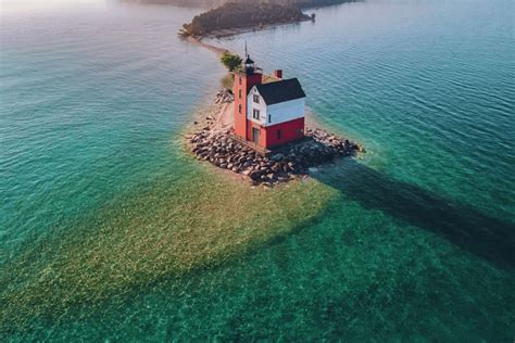 44 Beautiful Lighthouses in Upper Peninsula Michigan | Upper peninsula ...