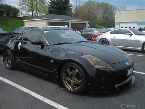 Black Nissan 350Z - BenLevy.com