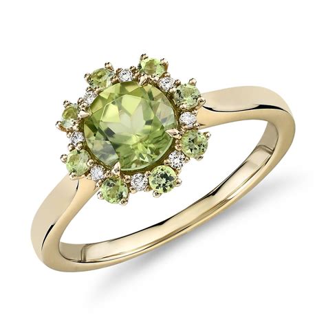 Peridot Ring with Peridot and Diamond Halo in 14k Yellow Gold (6mm ...