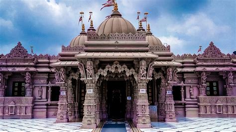 Swaminarayan Temple, Pune - PixaHive