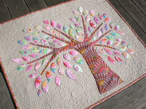 DQS4 | Applique quilts, Tree quilt, Miniature quilts