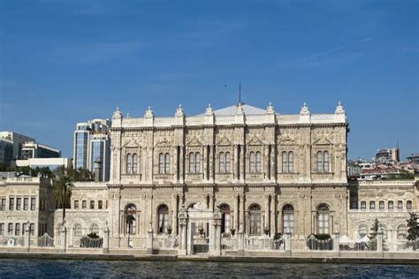 Opening Hours - Dolmabahçe Palace (Beşiktaş)