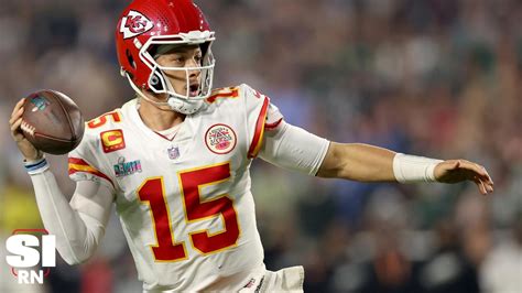 Mahomes Re-Aggravates Ankle Injury in First Half of Super Bowl - Sports Illustrated