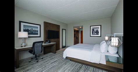 Marriott Cincinnati Northeast $80 ($̶2̶2̶0̶). Mason Hotel Deals & Reviews - KAYAK