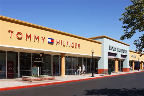 About Gilroy Premium Outlets® - A Shopping Center in Gilroy, CA - A Simon Property