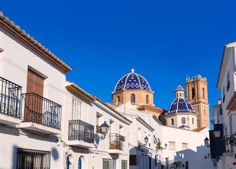 Living in Altea Spain: The Definitive Guide | Torrevieja Translation