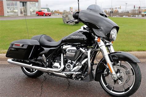 2020 Harley-Davidson® FLHX Street Glide® (Vivid Black), Duluth, Minnesota (985305) | ChopperExchange