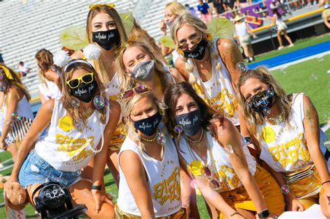 PHOTO GALLERY: Sorority Bid Day 2020