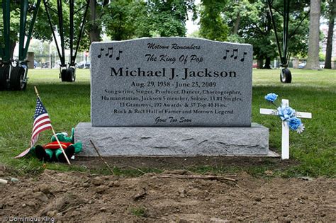 Michael Jackson Gravesite