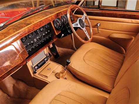 1959 Jaguar Mark-2 UK-spec retro luxury interior | Classic cars, Jaguar ...