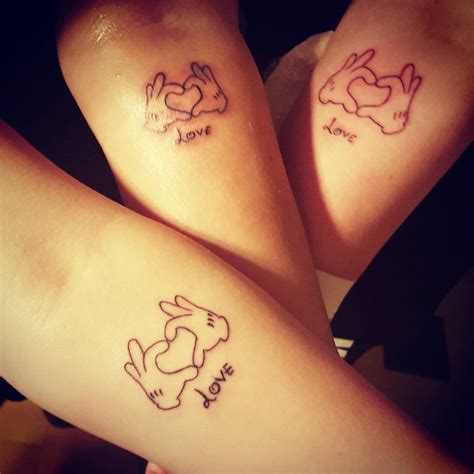 31 Beautifully Mother Daughter Tattoo Ideas Pictures