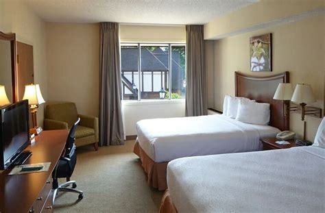 27 Best Hotels in Charlottesville, VA for 2024 (Top-Rated Stays!)