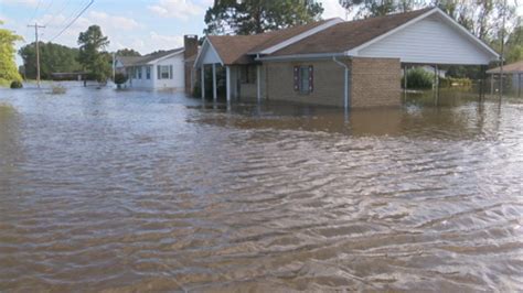 Lumberton residents are in recovery mode after Florence causes flooding | WPDE