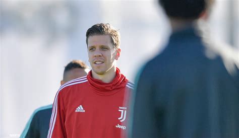 Szczesny renews! - Juventus