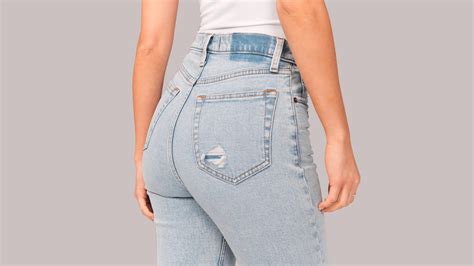 We've Finally Found The Greatest Jeans For Curves. And The Brand Will Shock You. — The Candidly