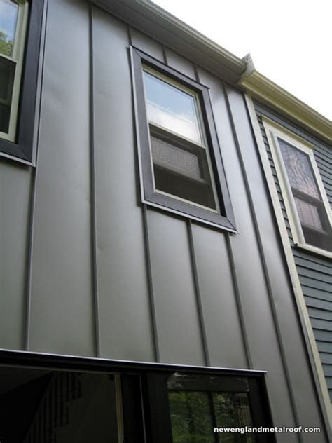 How to Install Metal Wall Panels - Metal Cladding for Homes - Roofing Calculator - Estimate your ...