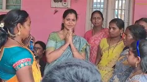 Siddaramaiah's daughter-in-law starts campaign on his behalf in Varuna segment - Public TV English