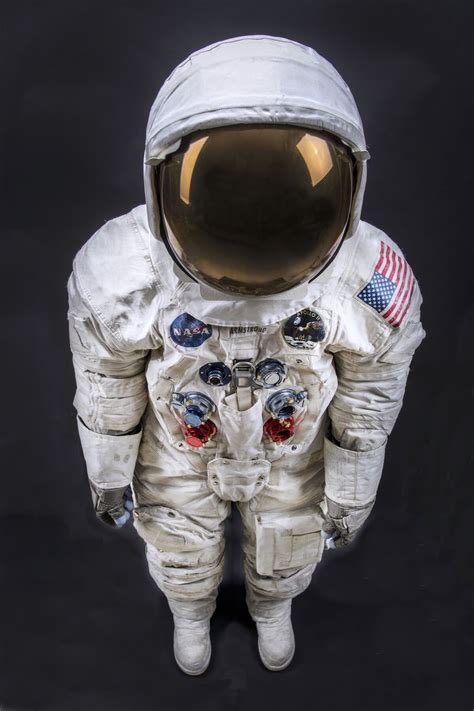 Neil Armstrong’s Moon Landing Suit Restored by Smithsonian in Time for 50th Anniversary - Artsy News