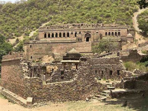 Bhangarh Fort Rajasthan - One of the most haunted ghost towns in India.