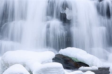 Winter, Bond Falls stock image. Image of seasons, cascade - 29381433