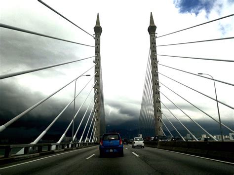 Penang Bridge by leonchung on DeviantArt