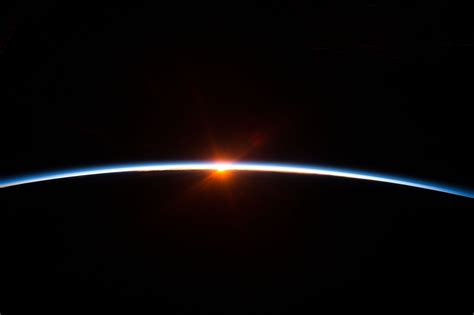 Sunrise seen from the International Space Station | Earth Blog