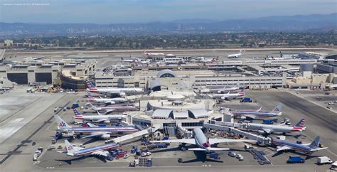 Airplane Life: LAX Terminal 4 American Airlines Then & Now