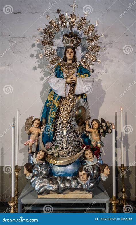 Statue of Virgin Mary, Queen of Heaven, in San Augustin Church, Manila Philippines Editorial ...