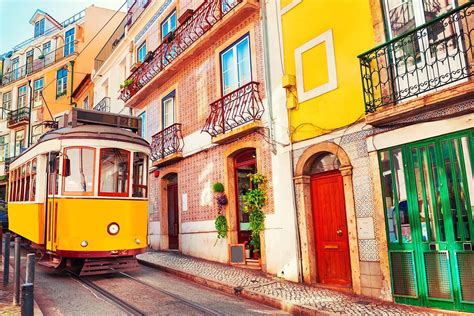 28 Absolute Best Things to Do in Lisbon (+Map & Insider Tips)