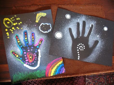 Aboriginal Handprints Craft - Art And Crafts For Kids