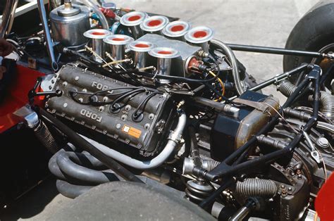 Throwback Thursday: Servicing Cosworth DFV Formula 1 engines, 1975 | Autocar