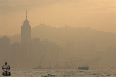 Bangkok Post - Hong Kong air pollution at 7-year high