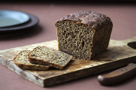 Oppskrift: Dansk rugbrød | Oppskrift | Bakeoppskrifter, Brød, Mat